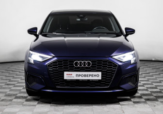 Подержанный автомобиль Audi A3 Sedan 2021 года (2 фото)
