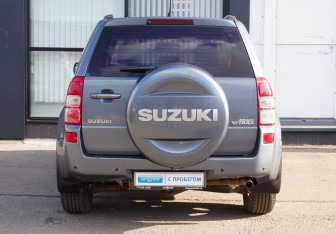 Подержанный автомобиль Suzuki Grand Vitara 2007 года (6 фото)