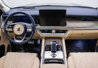 Подержанный автомобиль Tank 500 2023 года (14 фото)