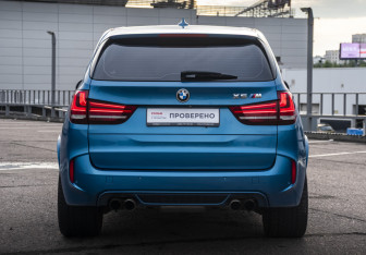 Подержанный автомобиль BMW X5 M 2015 года (6 фото)