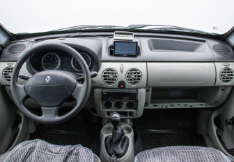 Подержанный автомобиль Renault Kangoo 2008 года (13 фото)