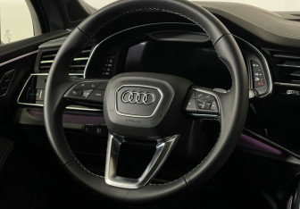 Новый Audi Q7 2025 (13 фото)