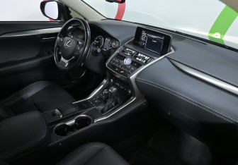Подержанный автомобиль Lexus NX 2019 года (9 фото)