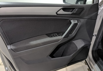 Подержанный автомобиль Volkswagen Tiguan 2019 года (19 фото)