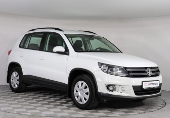 Подержанный автомобиль Volkswagen Tiguan 2015 года (3 фото)
