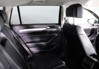 Подержанный автомобиль Volkswagen Passat Wagon 2016 года (8 фото)