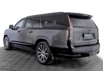 Подержанный автомобиль Cadillac Escalade Suv 2023 года (7 фото)
