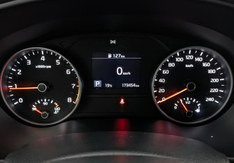 Подержанный автомобиль Kia Sportage 2018 года (16 фото)