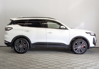 Подержанный автомобиль Chery Tiggo 7 Pro Max 2024 года (4 фото)