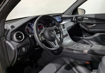 Подержанный автомобиль Mercedes-Benz GLC Coupe 2020 года (15 фото)