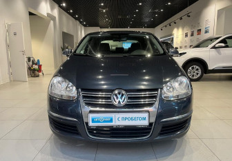 Подержанный автомобиль Volkswagen Jetta Sedan 2007 года (2 фото)