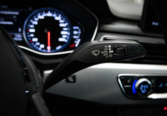 Подержанный автомобиль Audi A5 Liftback 2017 года (15 фото)