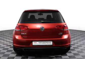 Подержанный автомобиль Volkswagen Golf Hatchback 2014 года (6 фото)