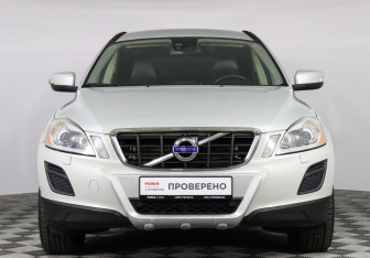 Подержанный автомобиль Volvo XC60 2010 года (2 фото)