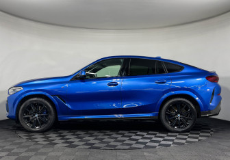 Подержанный автомобиль BMW X6 2019 года (5 фото)