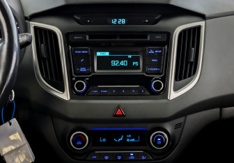 Подержанный автомобиль Hyundai Creta 2018 года (15 фото)