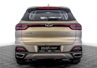 Подержанный автомобиль Chery Tiggo 8 2020 года (6 фото)
