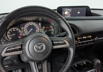 Подержанный автомобиль Mazda CX-30 2020 года (8 фото)