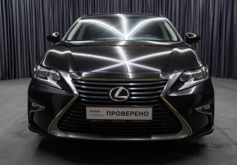 Подержанный автомобиль Lexus ES 2016 года (2 фото)