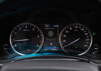 Подержанный автомобиль Lexus NX 2020 года (10 фото)