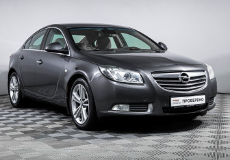 Подержанный автомобиль Opel Insignia Sedan 2010 года (3 фото)