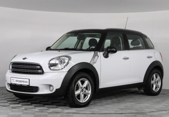 Подержанный автомобиль MINI Countryman 2016 года (1 фото)