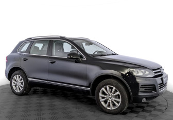 Подержанный автомобиль Volkswagen Touareg 2011 года (3 фото)