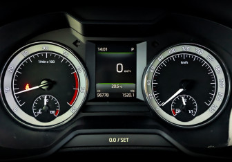 Подержанный автомобиль Skoda Octavia Liftback 2017 года (13 фото)