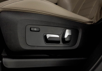 Подержанный автомобиль BMW X3 2019 года (21 фото)