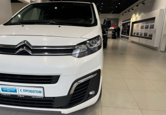 Подержанный автомобиль Citroen SpaceTourer 2019 года (8 фото)
