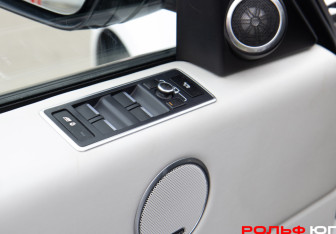 Подержанный автомобиль Land Rover Range Rover 2013 года (22 фото)