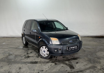 Подержанный автомобиль Ford Fusion 2007 года (3 фото)
