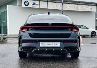 Подержанный автомобиль Kia K5 2020 года (6 фото)