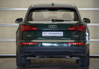 Подержанный автомобиль Audi Q5 2017 года (5 фото)