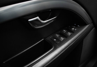 Подержанный автомобиль Volvo XC70 2014 года (14 фото)