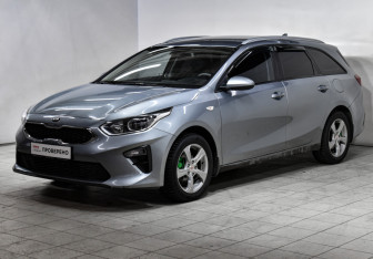 Подержанный автомобиль Kia Ceed Wagon 2019 года (1 фото)