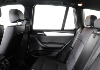 Подержанный автомобиль BMW X3 2015 года (14 фото)