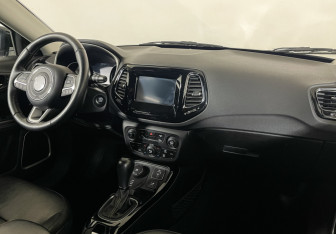 Подержанный автомобиль Jeep Compass 2020 года (9 фото)