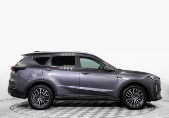 Подержанный автомобиль Jetour X70 2023 года (3 фото)