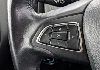 Подержанный автомобиль Ford Focus Hatchback 2018 года (27 фото)