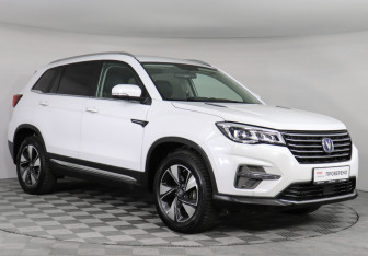 Подержанный автомобиль Changan CS75 2020 года (3 фото)