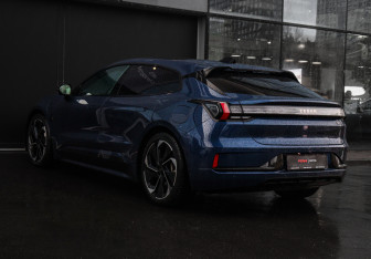 Подержанный автомобиль Zeekr 001 2023 года (7 фото)