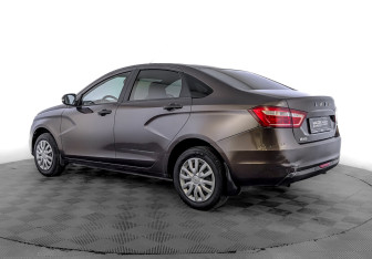 Подержанный автомобиль LADA (ВАЗ) Vesta Sedan 2019 года (7 фото)