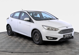 Подержанный автомобиль Ford Focus Hatchback 2018 года (3 фото)