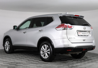 Подержанный автомобиль Nissan X-Trail 2017 года (7 фото)
