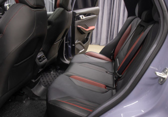 Подержанный автомобиль Geely Coolray 2023 года (12 фото)