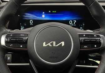 Подержанный автомобиль Kia Sportage 2024 года (19 фото)