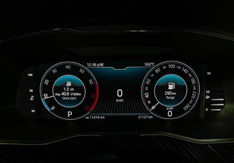 Подержанный автомобиль Skoda Superb Liftback 2024 года (11 фото)