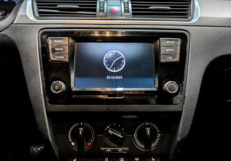 Подержанный автомобиль Skoda Rapid Liftback 2019 года (15 фото)