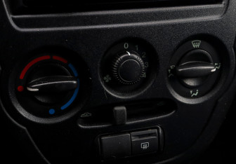 Подержанный автомобиль LADA (ВАЗ) Granta Sedan 2013 года (14 фото)